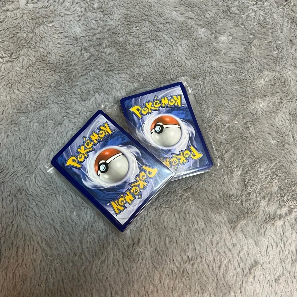 Pokémon 100 Trading Card Bundle